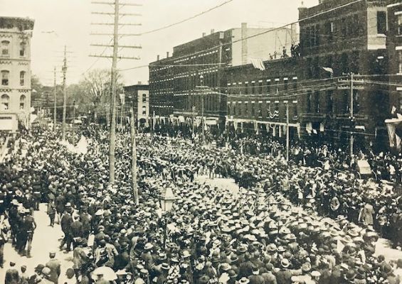 1st New Hampshire Volunteer Infnatry departs Concord, NH, 1898